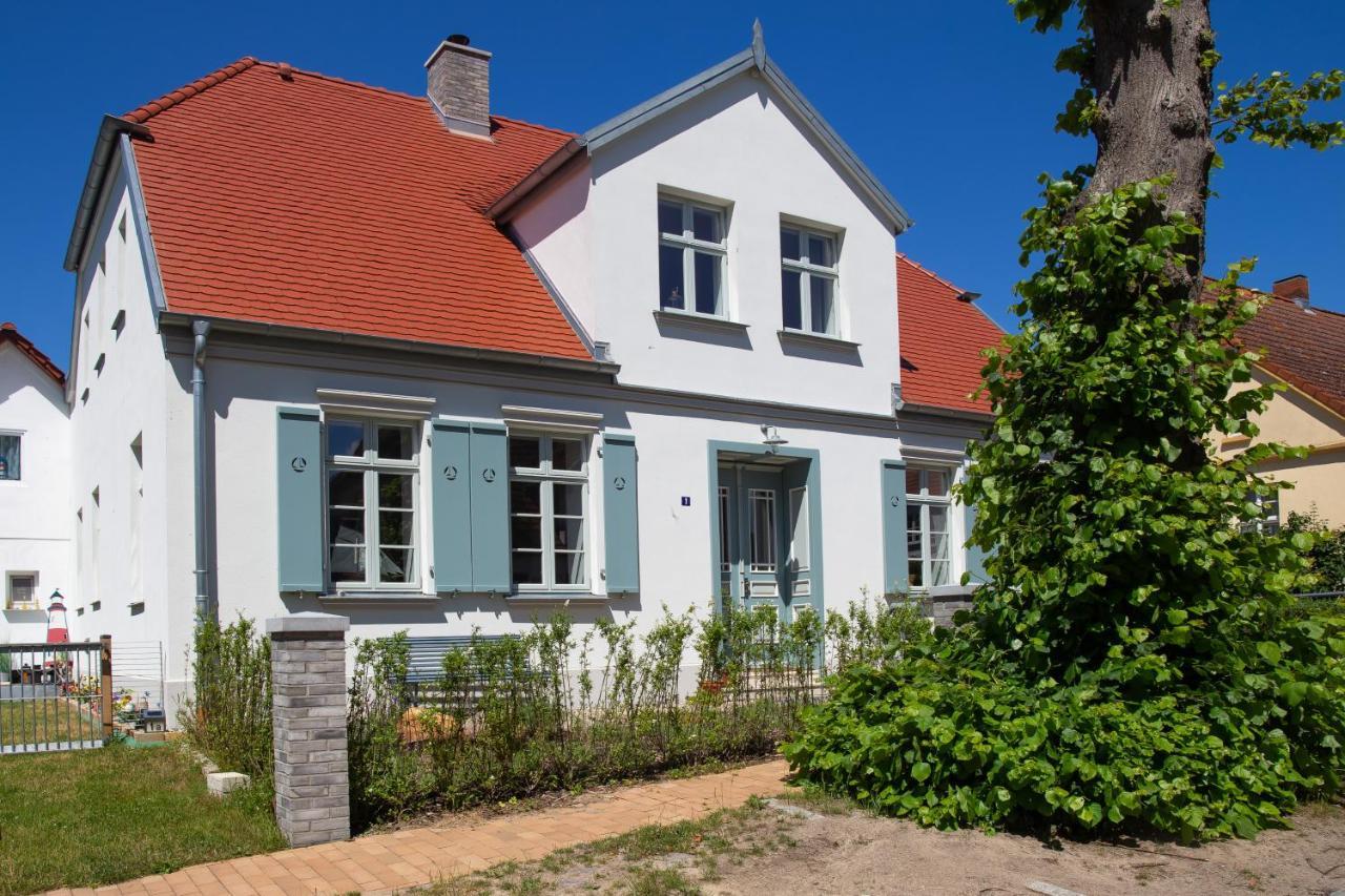 Kapitaenshaus Luv & Lee Wustrow (Fischland) Exterior foto