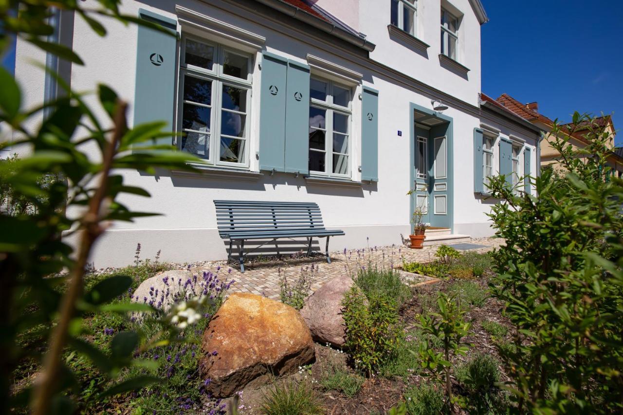 Kapitaenshaus Luv & Lee Wustrow (Fischland) Exterior foto